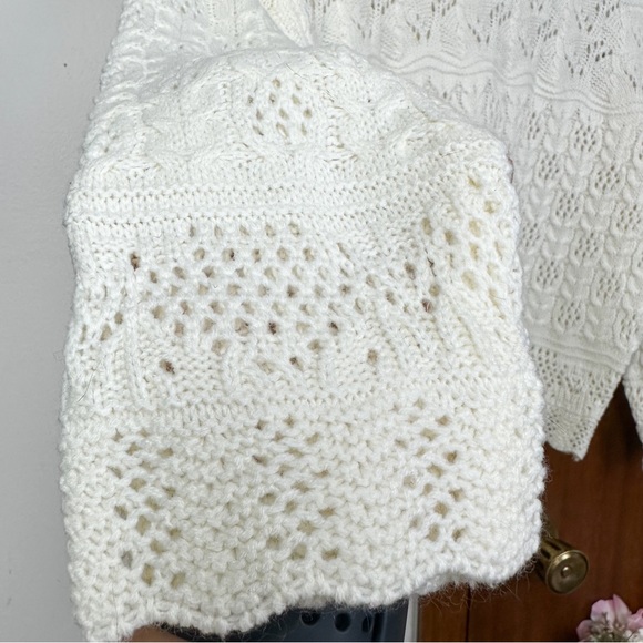 Cream McCoy Crocheted Lace Knit Sweater Cute Elegant One-size - Picture 4 of 7